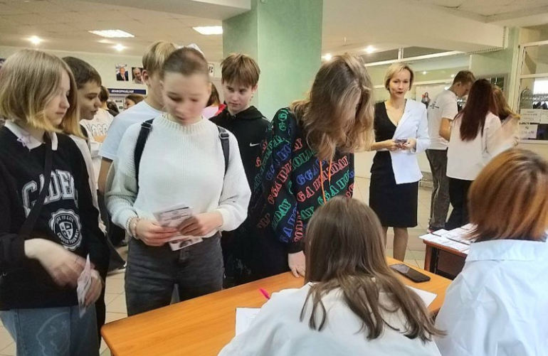 Экскурсия по колледжу в рамках Единого дня открытых дверей